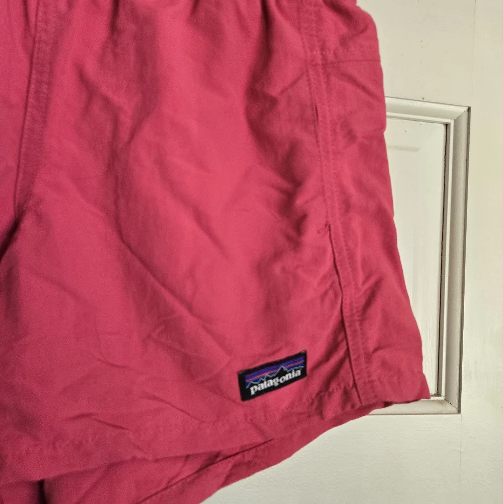 PATAGONIA Girls Baggies Shorts in Marble Pink Size L
